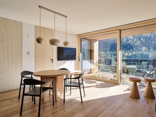 599_GJK_251106_2170_LL_Jaist