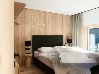 599_GJK_251106_2130_LL_Jaist