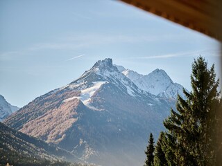 599_GJK_251106_2159_LL_Jaist