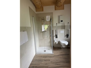 Waldzeitlodge Neuhütten Fuchs Dusch