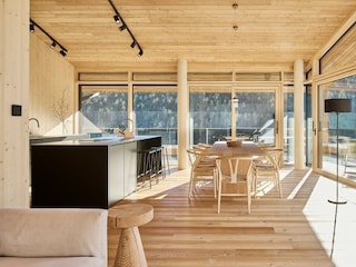 599_GJK_251107_3126_LL_Jaist