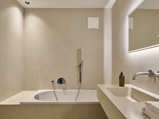 599_GJK_251106_2392_LL_Jaist