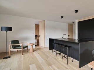 599_GJK_251107_3090_LL_Jaist