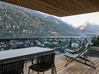 599_GJK_251107_3112_LL_Jaist