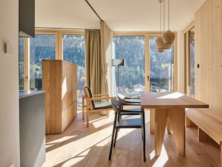 599_GJK_251105_1122_LL_Jaist