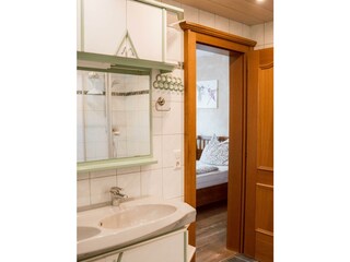 Bad 1 mit Schlafzimmer