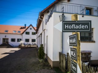 Hof Details_Dosterhof von Fotograf Marcel Schneebe