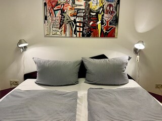 Doppelschlafzimmer (180x200 cm) im Souterrain