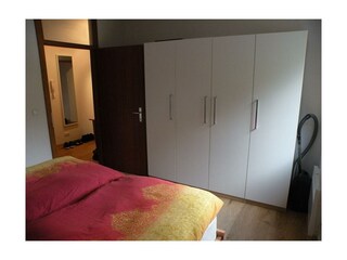 Schlafzimmer Schrank