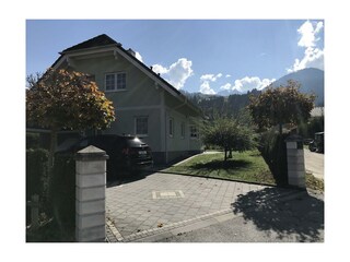 Villa Hasi - Einfahrt