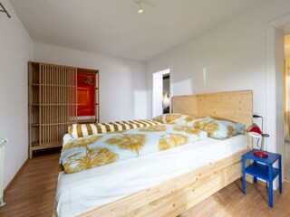 EG-1 - 05 - _YWX9828