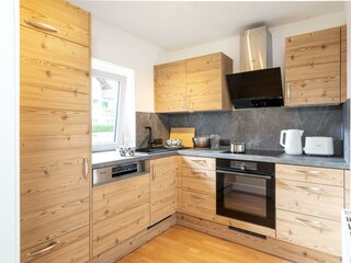 EG-1 - 03 - _YWX9818