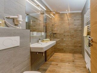 Badezimmer Appartement C