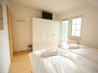 Villa Hasi - Schlafzimmer m. Schrank