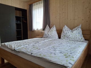 Schlafzimmer1