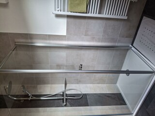 Badezimmer, Dusche