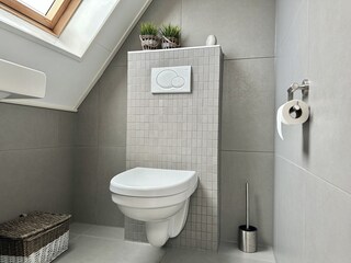 separate Toilette