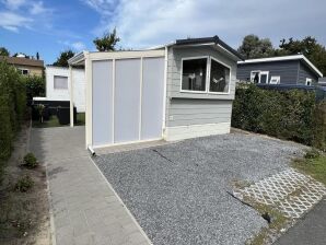 Chalet 4 Persoons Vakantiechalet op Julianahoeve in Renesse
