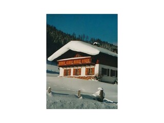 HAUS_winter_aussen