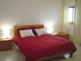 Das Schlafzimmer mit Doppelbett