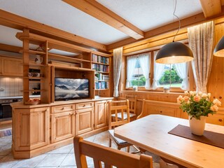 Wohn und Essbereich Rofan