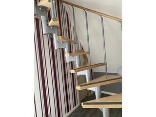 Treppe ins 2. OG