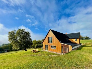 Villa Poniklá Grabación al aire libre 1