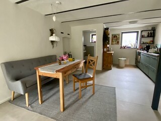 Essbereich mit Küche