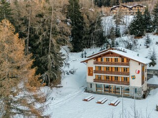 Chalet Les Agettes Outdoor Recording 9