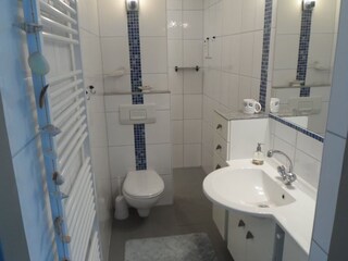 Duschbad im Erdgeschoss