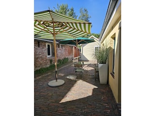 Terrasse im Innenhof