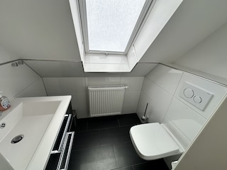 Separates WC im Spitzboden