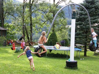 Manchmal ist am hauseigenen Spielplatz richtig was los!