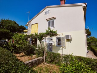ruhig gelegenes Haus, eigener Garten