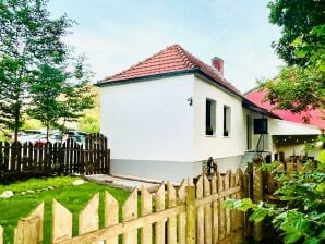 Apartment Ferienhaus, Bad, WC, Flussblick