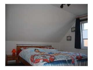 Platz für ein Reisebett