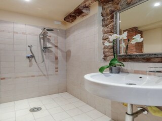 Villa Marlia  95