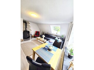 Wohnzimmer mit Kamin