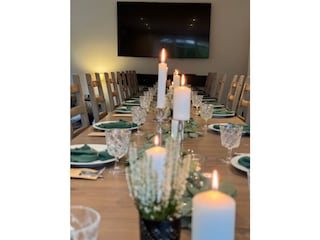 Gedeckte Tafel (individuell)