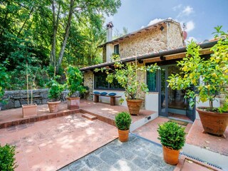 Villa Massa e Cozzile  46