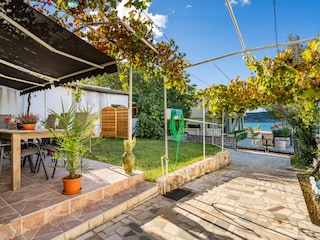 Vakantiehuis Ljubac Buitenaudio-opname 2