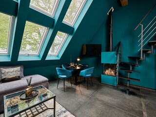 Esstisch mit Kamin