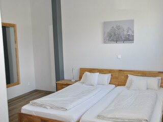 Schlafzimmer Wohnung 1