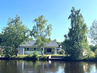 Traumlage am See!