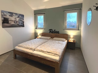 2. Schlafzimmer mit Doppelbett