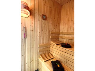 Wellness in der hauseigenen Sauna