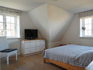 Großes Schlafzimmer