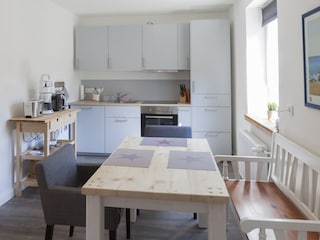 Küche, offen zum Wohnbereich (Foto Trendwerk )