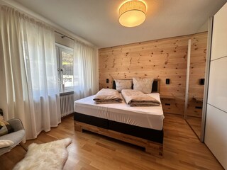 Schlafzimmer 2