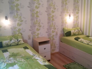 Schlafzimmer mit 2 Einzelbetten